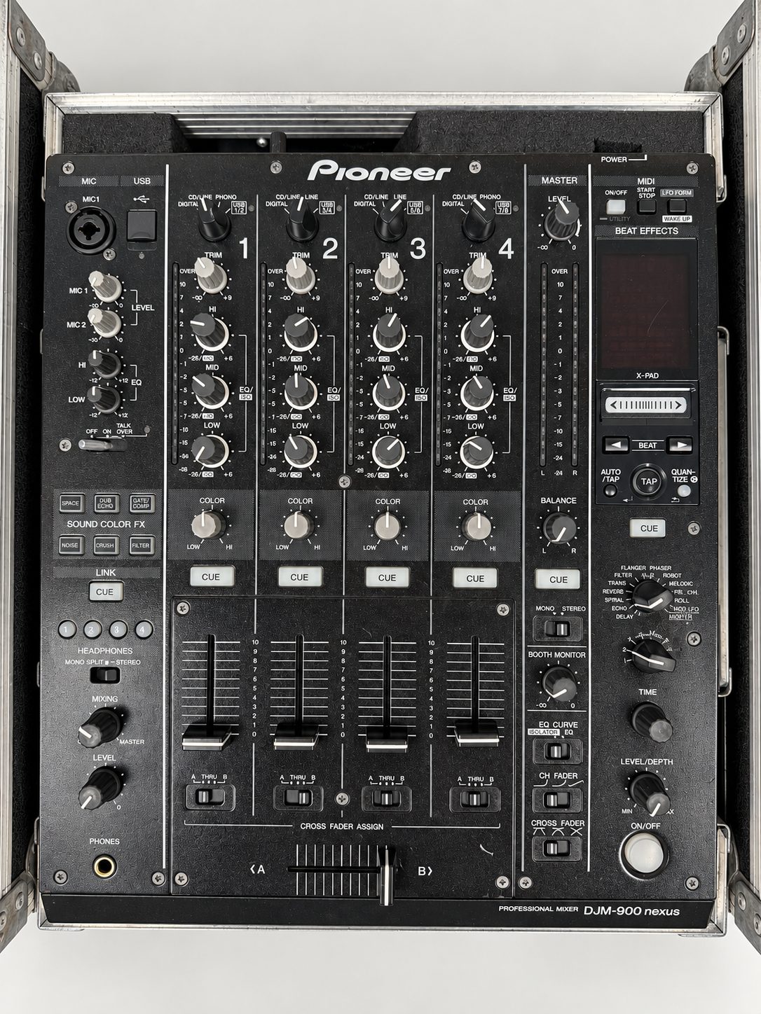 Pioneer DJM-900 Nexus 4-kanals DJ-mikser i flightcase